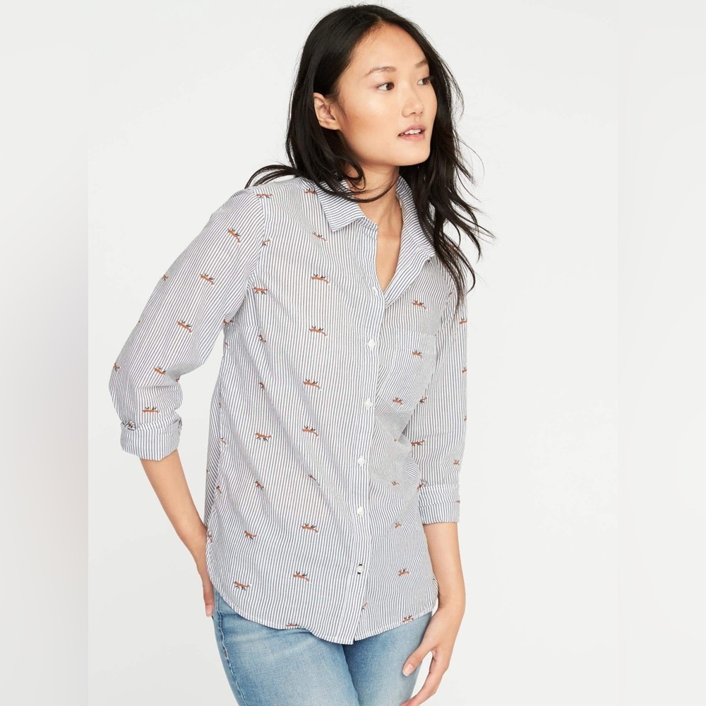 Old navy fox print shirt size xl